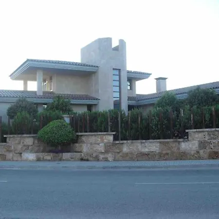 Villa De Lujo Con Piscina, Jacuzzi, Jardin Y Terraza *